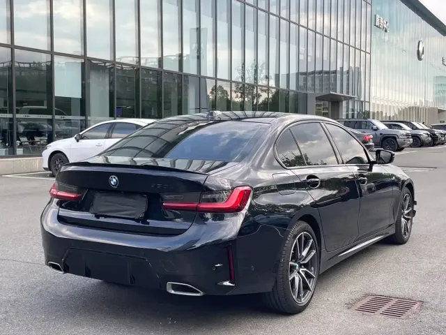 BMW 3 Series — Фото автомобиля 18