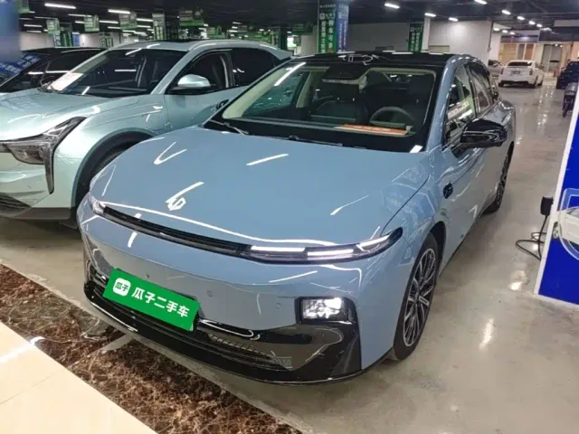 Фотография автомобиля — Leapmotor B01
