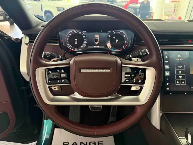 Land Rover Range Rover — Фото автомобиля 8