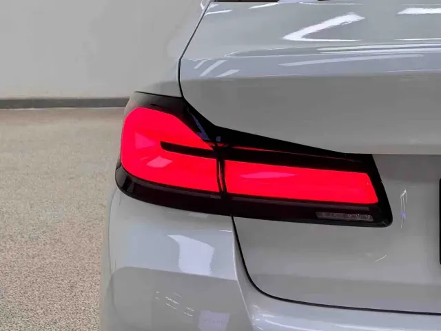 BMW 5 Series — Фото автомобиля 7