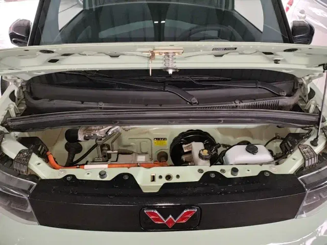 Wuling Hongguang Mini EV — Фото автомобиля 19
