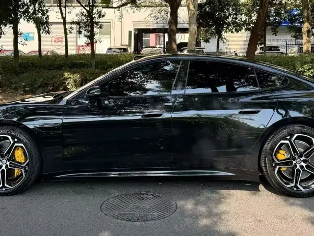 Xiaomi SU7 — Фото автомобиля 3