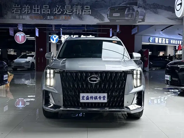 GAC Trumpchi GS8 — Фото автомобиля 4