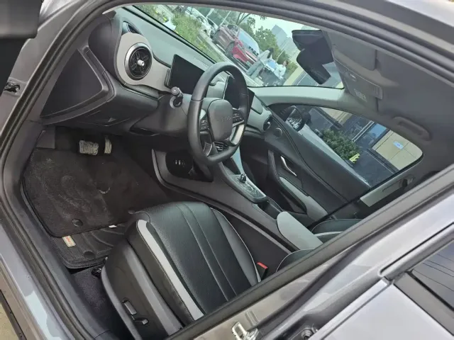 BYD Seal 05 DM-i — Фото автомобиля 4