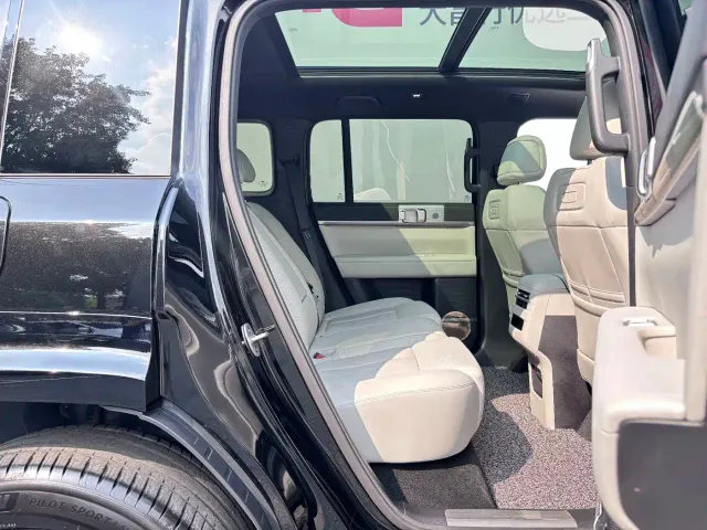 BYD FangChengBao Titanium 7 — Фото автомобиля 7
