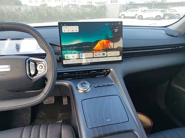 Geely Galaxy E5 — Фото автомобиля 12