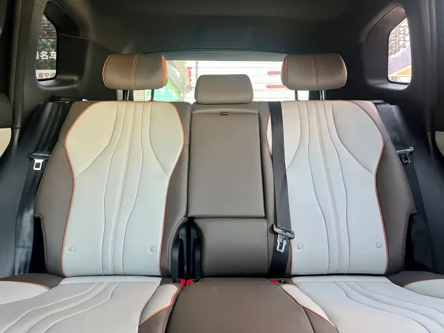 BYD Song Pro — Фото автомобиля 12