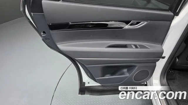 Genesis GV80 — Фото автомобиля 14