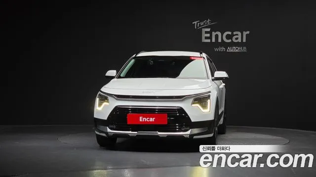 Kia Niro — Фото автомобиля 3