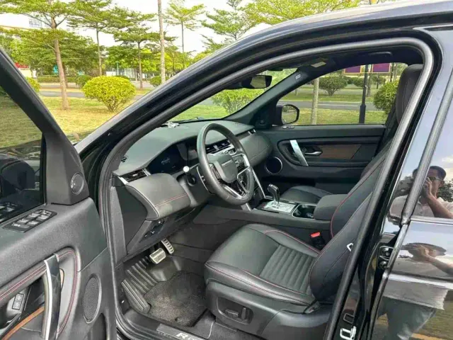 Land Rover Discovery Sport — Фото автомобиля 4