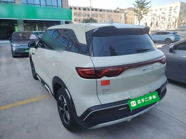 BYD Yuan UP — Фото автомобиля 4