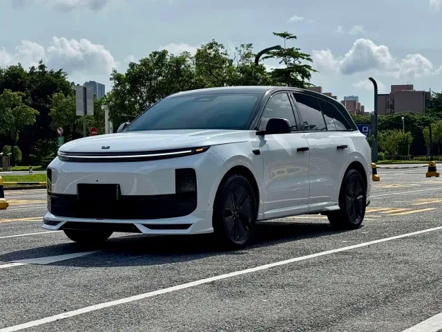 Фотография автомобиля — Li Auto L6