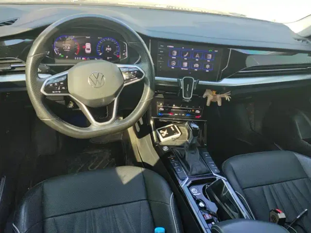Volkswagen Passat — Фото автомобиля 12