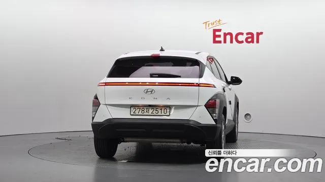Hyundai Kona SX2 — Фото автомобиля 4