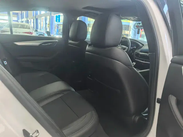 Cadillac CT5 — Фото автомобиля 7
