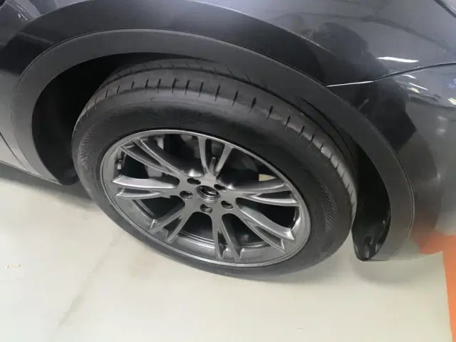 Tesla Model Y — Фото автомобиля 6