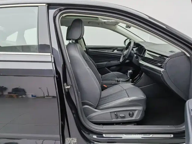 Volkswagen Passat — Фото автомобиля 23