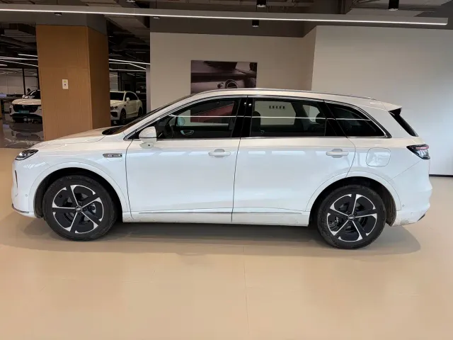 Shangjie SUV — Фото автомобиля 3