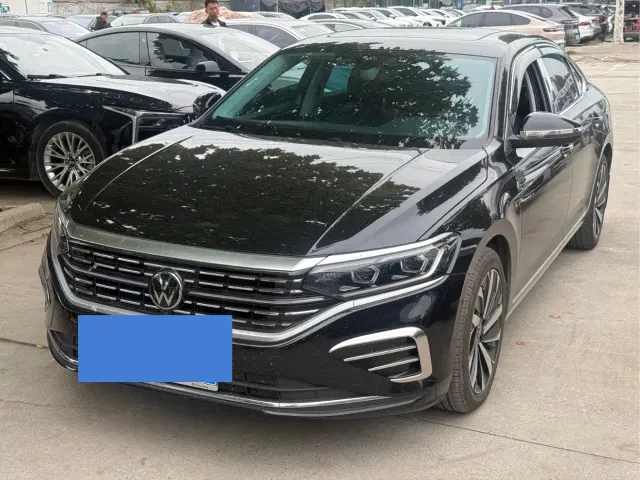 Фотография автомобиля — Volkswagen Passat