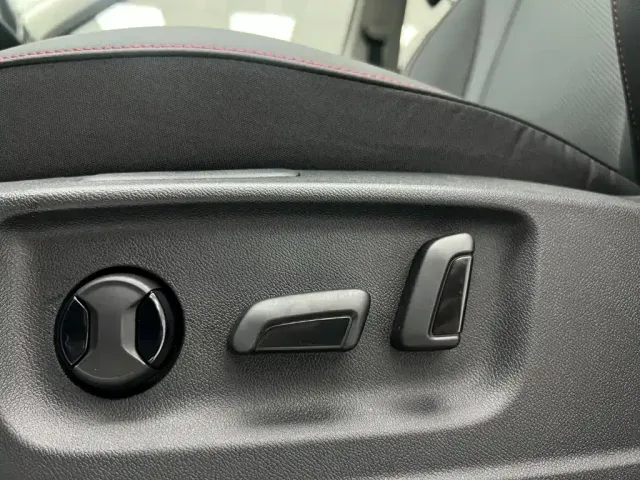 Skoda Karoq — Фото автомобиля 15