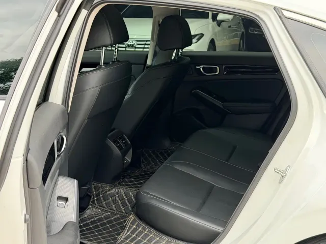 Honda Civic — Фото автомобиля 9
