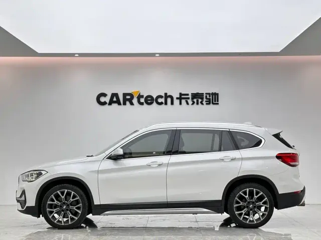 BMW X1 — Фото автомобиля 2