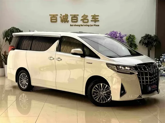Toyota Alphard — Фото автомобиля 3