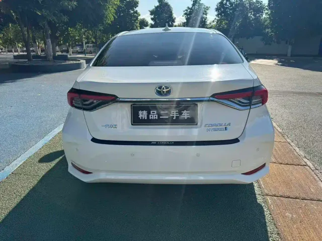 Toyota Corolla — Фото автомобиля 5