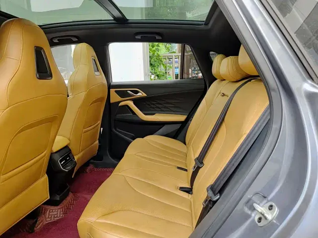 Roewe RX5 — Фото автомобиля 8