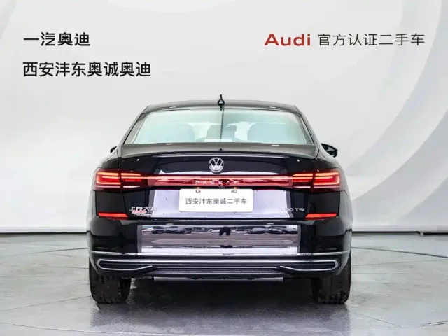 Volkswagen Passat — Фото автомобиля 4