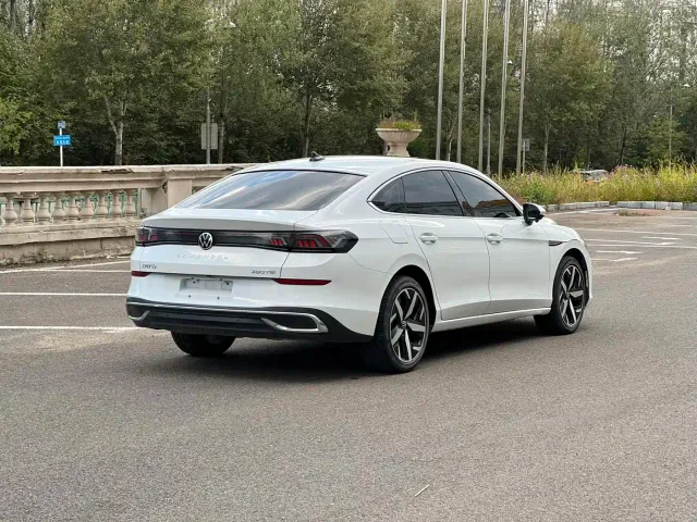 Volkswagen Lamando — Фото автомобиля 4