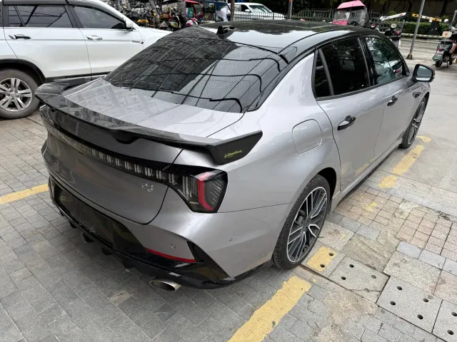 Lynk & Co 03 — Фото автомобиля 20