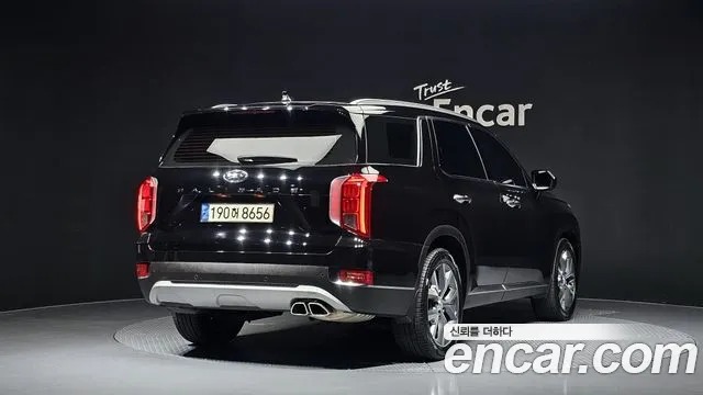 Hyundai Palisade Palisade Дизель 2.2 2WD — Фото автомобиля 2