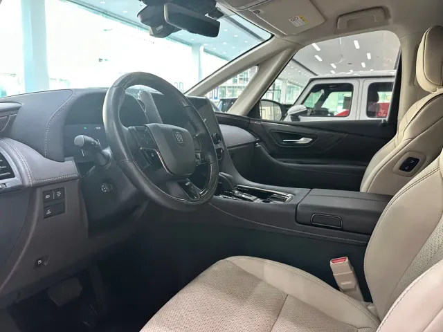 Toyota Vellfire — Фото автомобиля 4