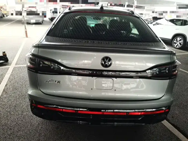Volkswagen Tiguan X — Фото автомобиля 5