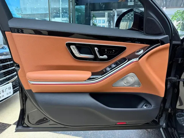Mercedes-Benz S-Class — Фото автомобиля 5