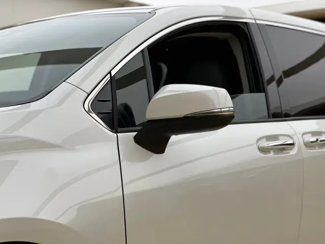 Toyota Granvia — Фото автомобиля 4