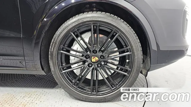 Porsche Cayenne PO536 — Фото автомобиля 6