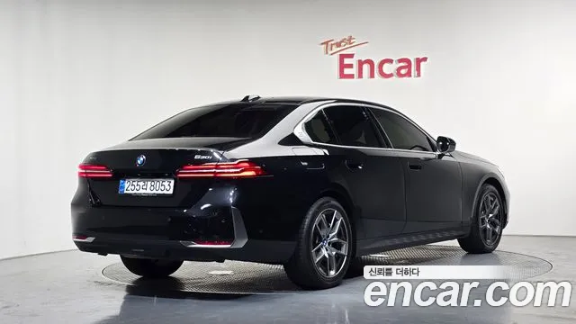 BMW 5-Series 5 серия (G60) — Фото автомобиля 2