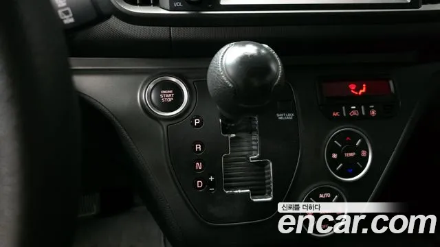 Kia RAY Новый Kia Ray Фургон — Фото автомобиля 8