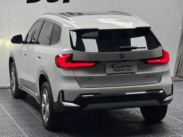 BMW X1 — Фото автомобиля 7