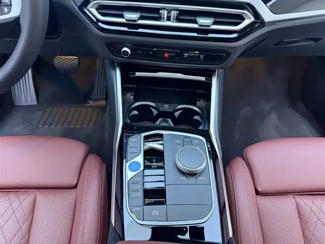 BMW i3 — Фото автомобиля 16