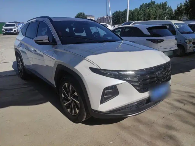 Hyundai Tucson — Фото автомобиля 3