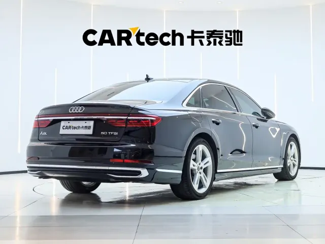 Audi A8 — Фото автомобиля 5