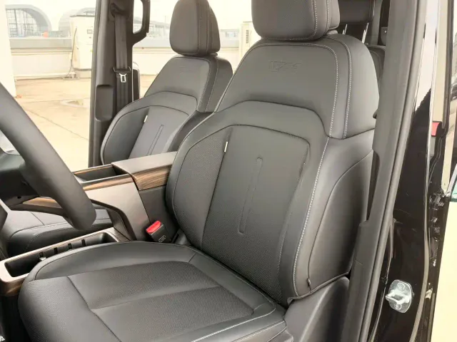 iCAR V23 — Фото автомобиля 6