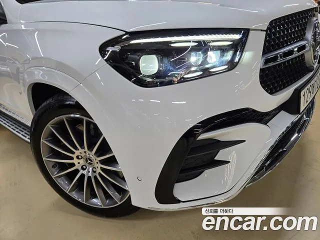 Mercedes-Benz GLE-Class — Фото автомобиля 12