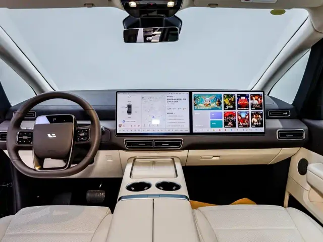 Li Auto MEGA — Фото автомобиля 22