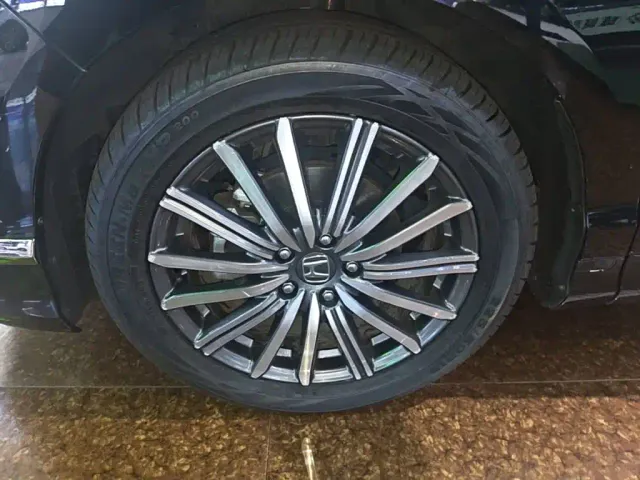 Honda Elysion — Фото автомобиля 22