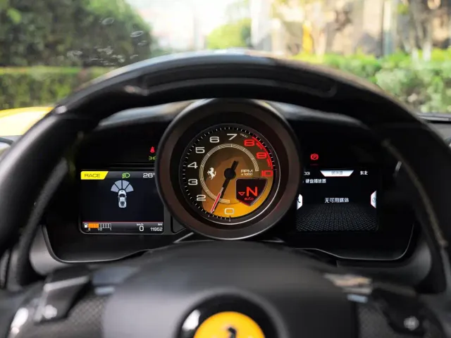 Ferrari F8 — Фото автомобиля 25