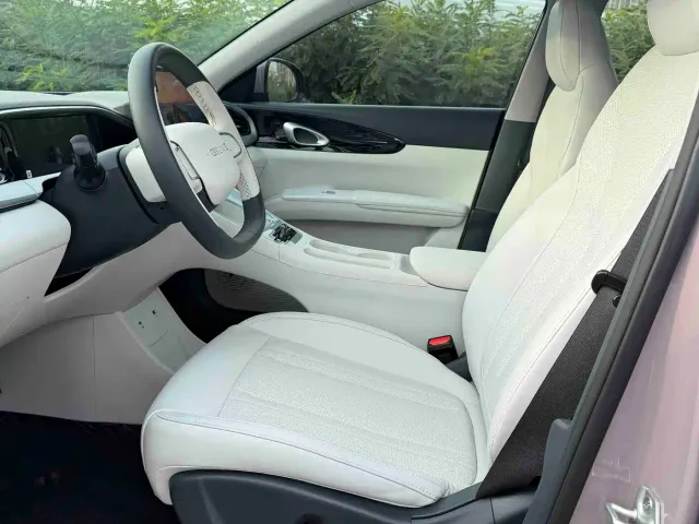 Geely Starry Wish — Фото автомобиля 4